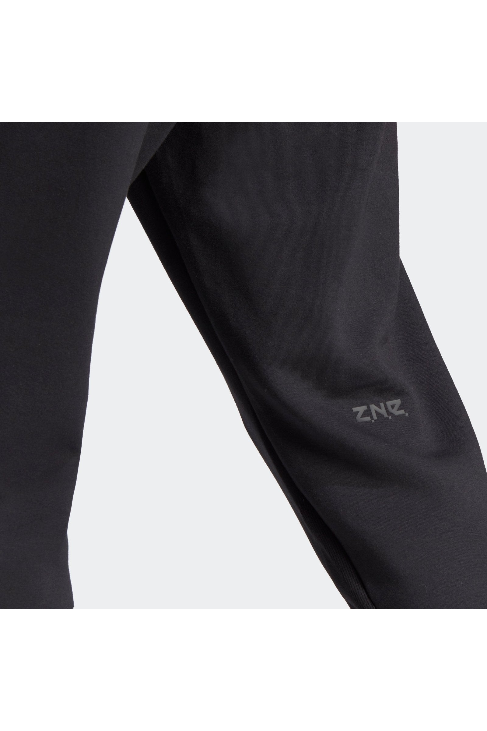 מכנסיים ארוכים לגברים Z.N.E.בצבע שחור