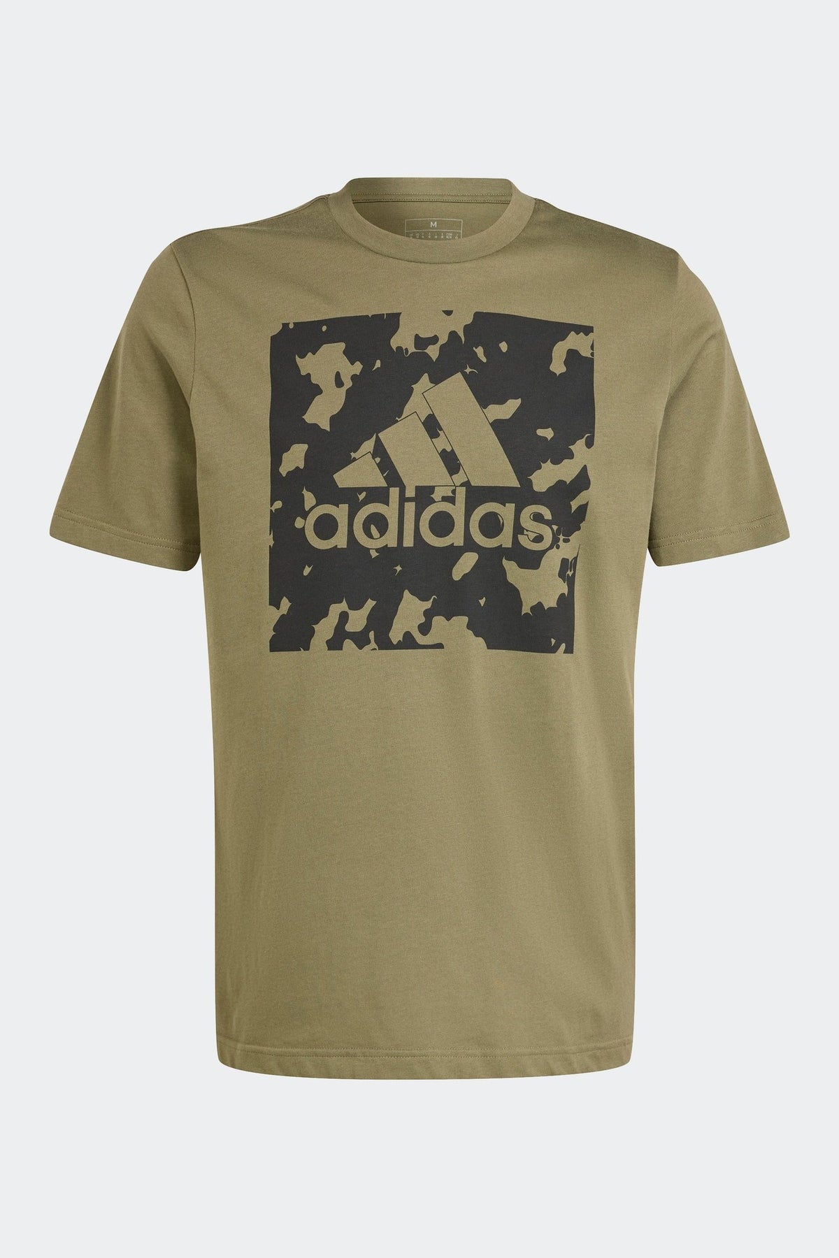 חולצה מבית המותג ADIDAS , עשויה מבד נוח ומשלבת בין אופנתיות לנוחות בלתי מתפשרת