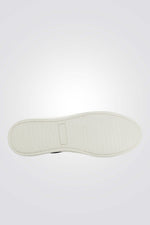 נעלי סניקרס דמוי עור לגברים בצבע שחור