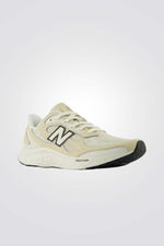 נעלי ספורט Fresh Foam Arishi V4 בצבע קרם