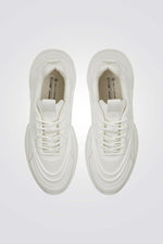 נעלי סניקרס לנשים בצבע לבן