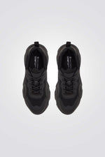 נעלי סניקרס צ'אנקי לנשים בצבע שחור