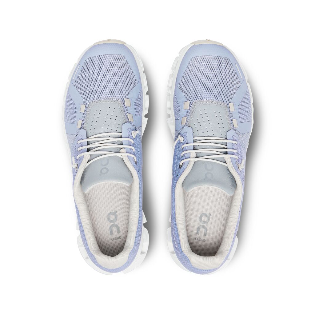 נעלי ספורט לנשים Cloud 5 בצבע כחול בהיר ולבן