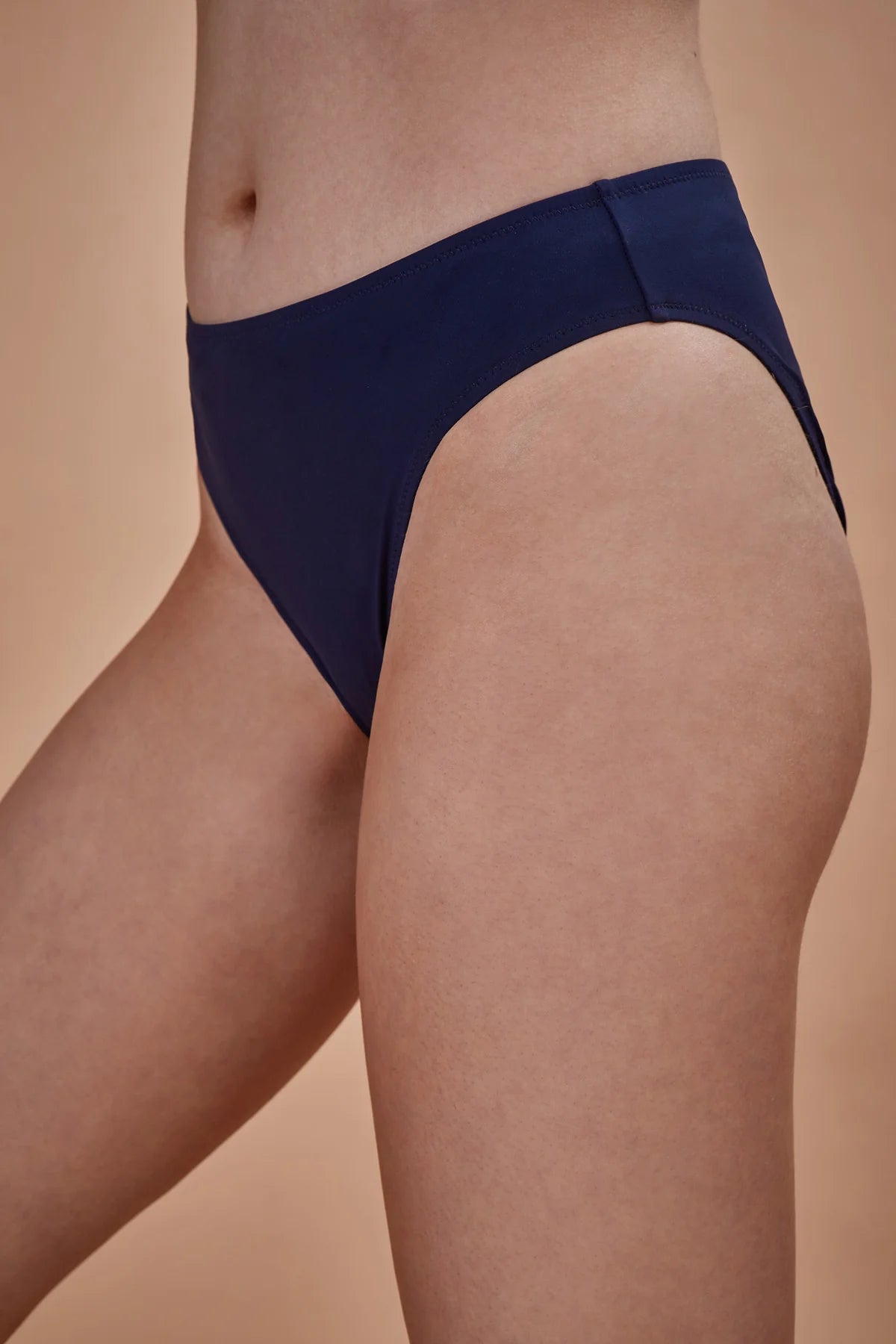 תחתון ביקיני לנשים בצבע נייבי - MASHBIR//365