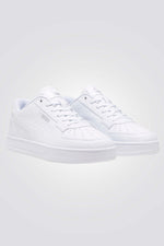 נעליים מבית המותג PUMA בעלות מדרס פנימי, ששומר על הרגל והופך כל צעד לרך ונוח, סולייה חיצונית ששומרת על אחיזה מלאה בקרקע.