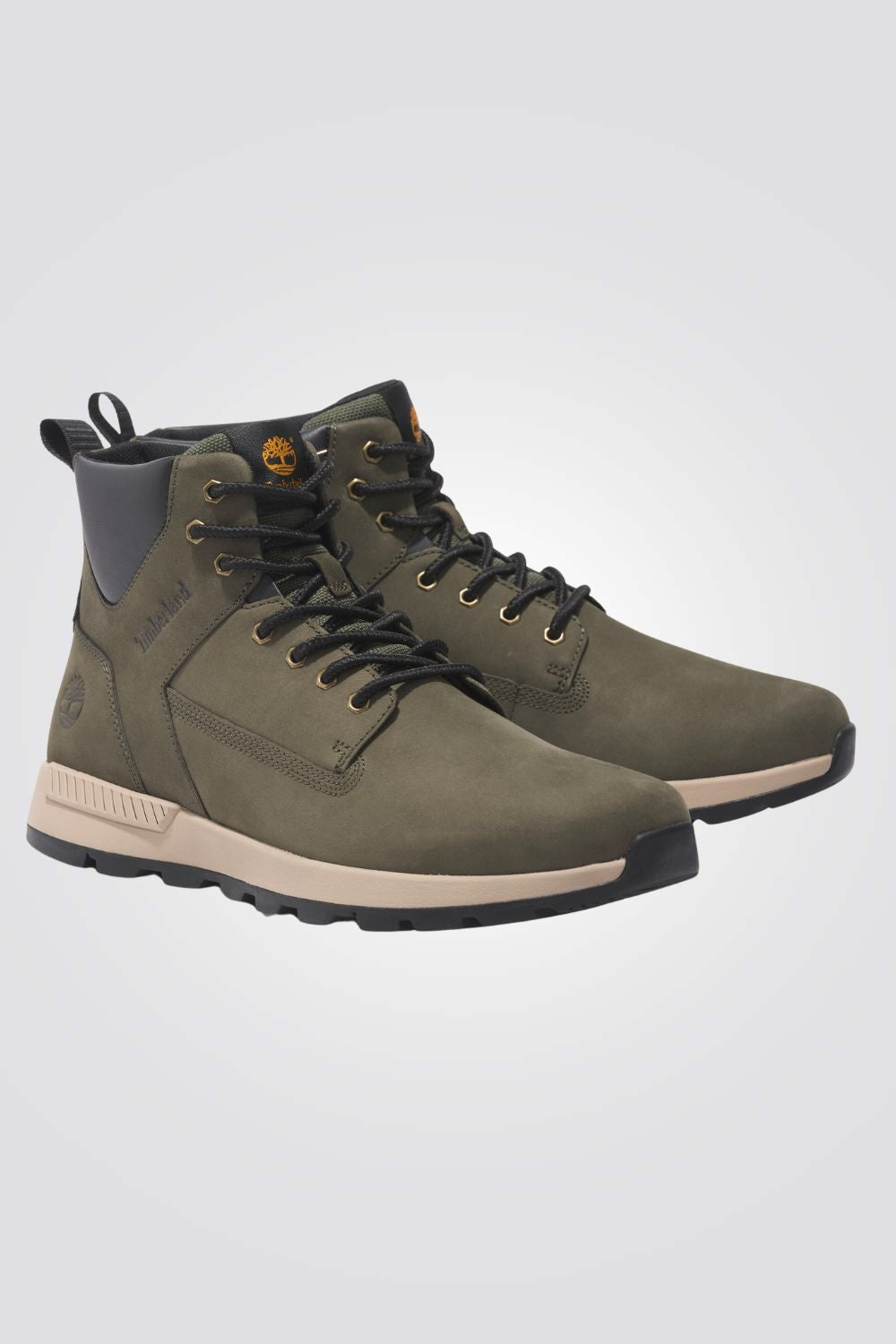 מגפיים מבית המותג Timberland, עמידות ונוחות. עשויות עור פרמיום עמיד ורך למגע. סוליה פנימית של EVA שמספקת תמיכה אידיאלית לרגליים.