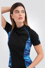 חולצת שחייה לנשים בצבע שחור וכחול - MASHBIR//365