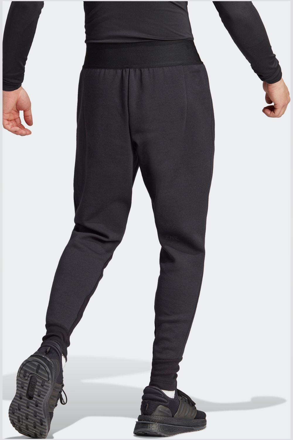 מכנסיים ארוכים לגברים Z.N.E.בצבע שחור