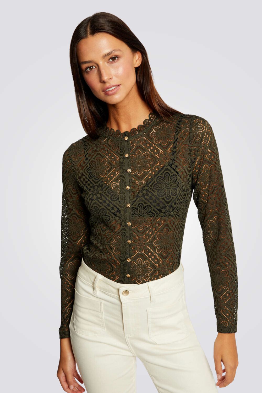 חולצת טי עם ארוכה עם תחרה