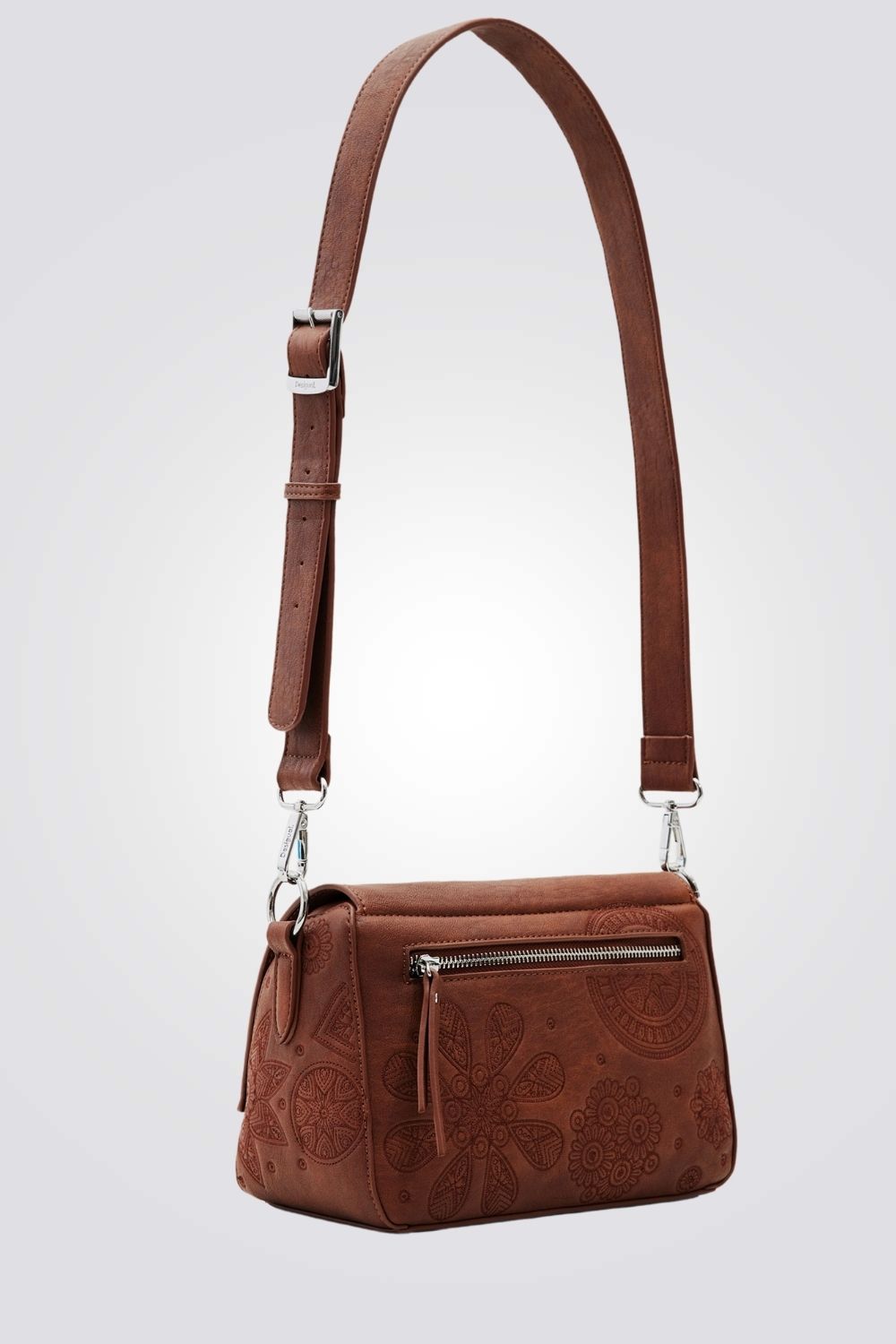 תיק צד בצבע קאמל