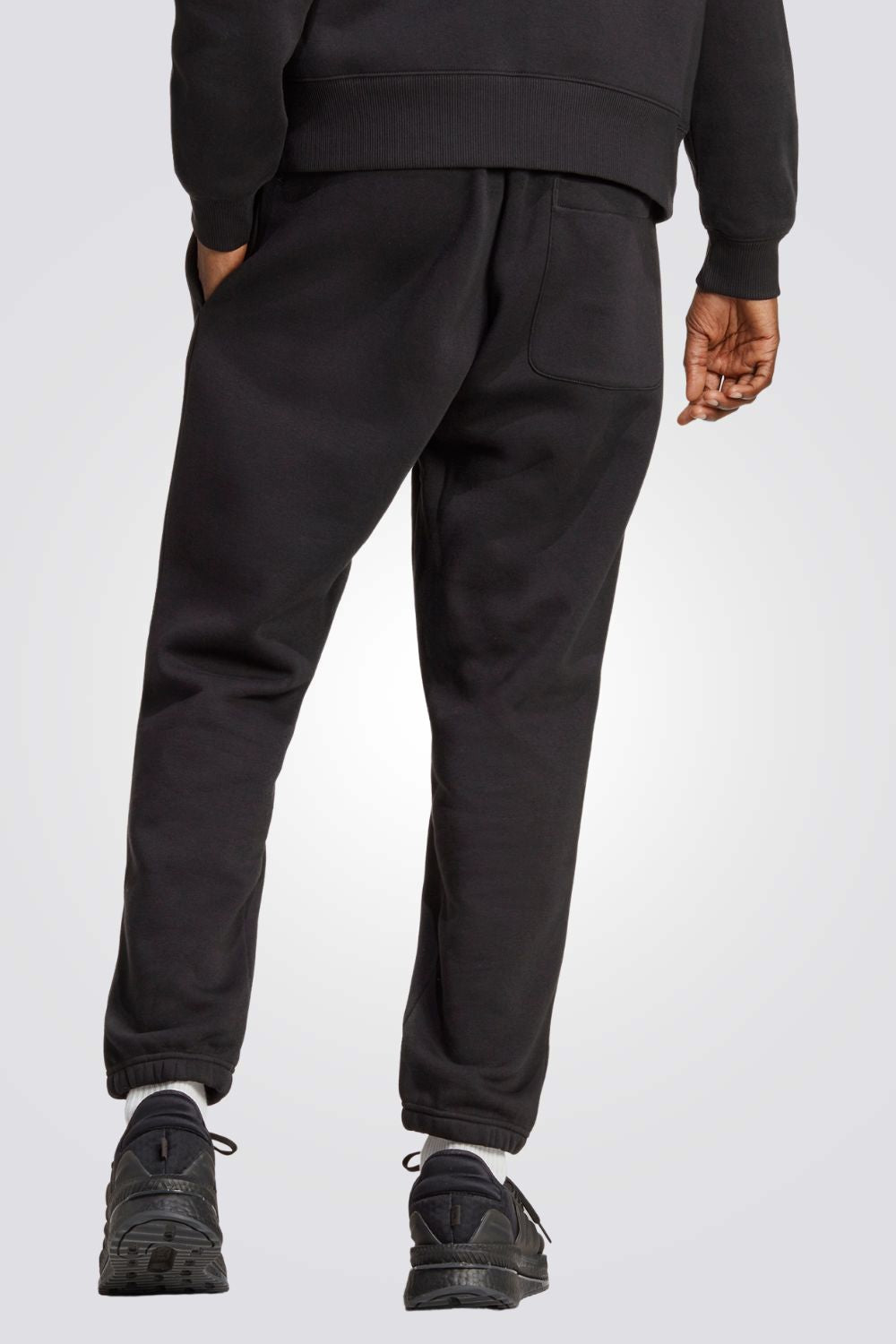 מכנסי אימון לגברים ALL SZN בצבע שחור