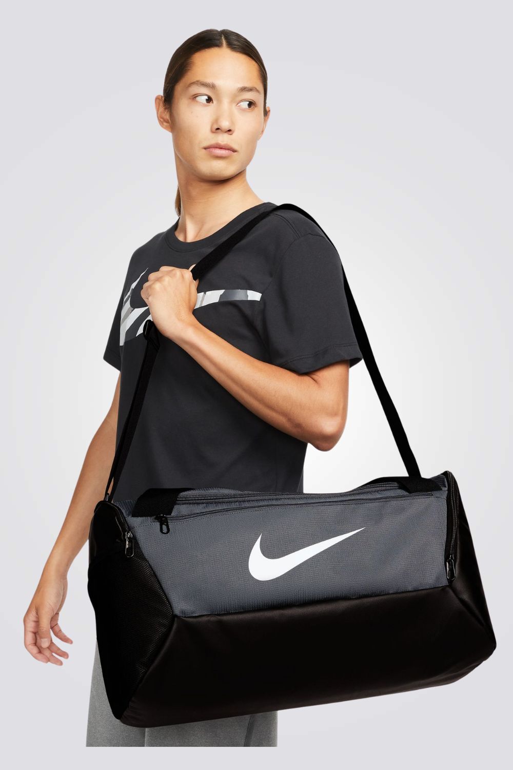 תיק אימון Brasilia 41L בצבע אפור ושחור