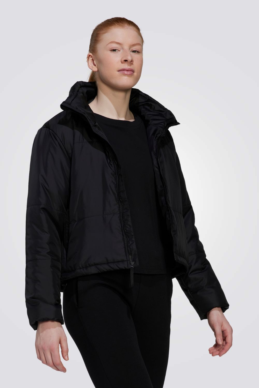 ג'קט אימון לנשים BSC בצבע שחור