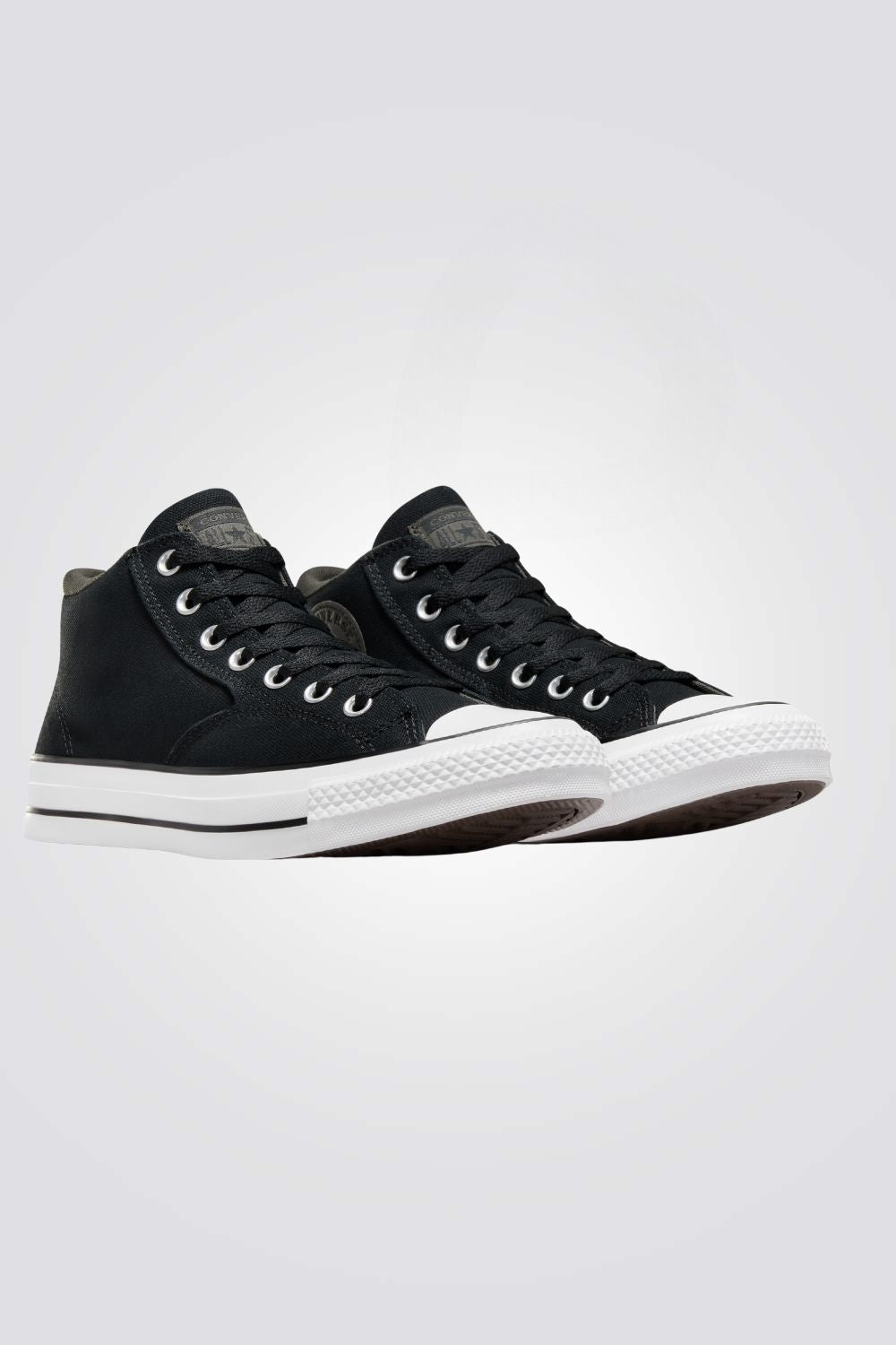 סניקרס לגברים Chuck Taylor All Star Malden Street Mid Top בצבע שחור
