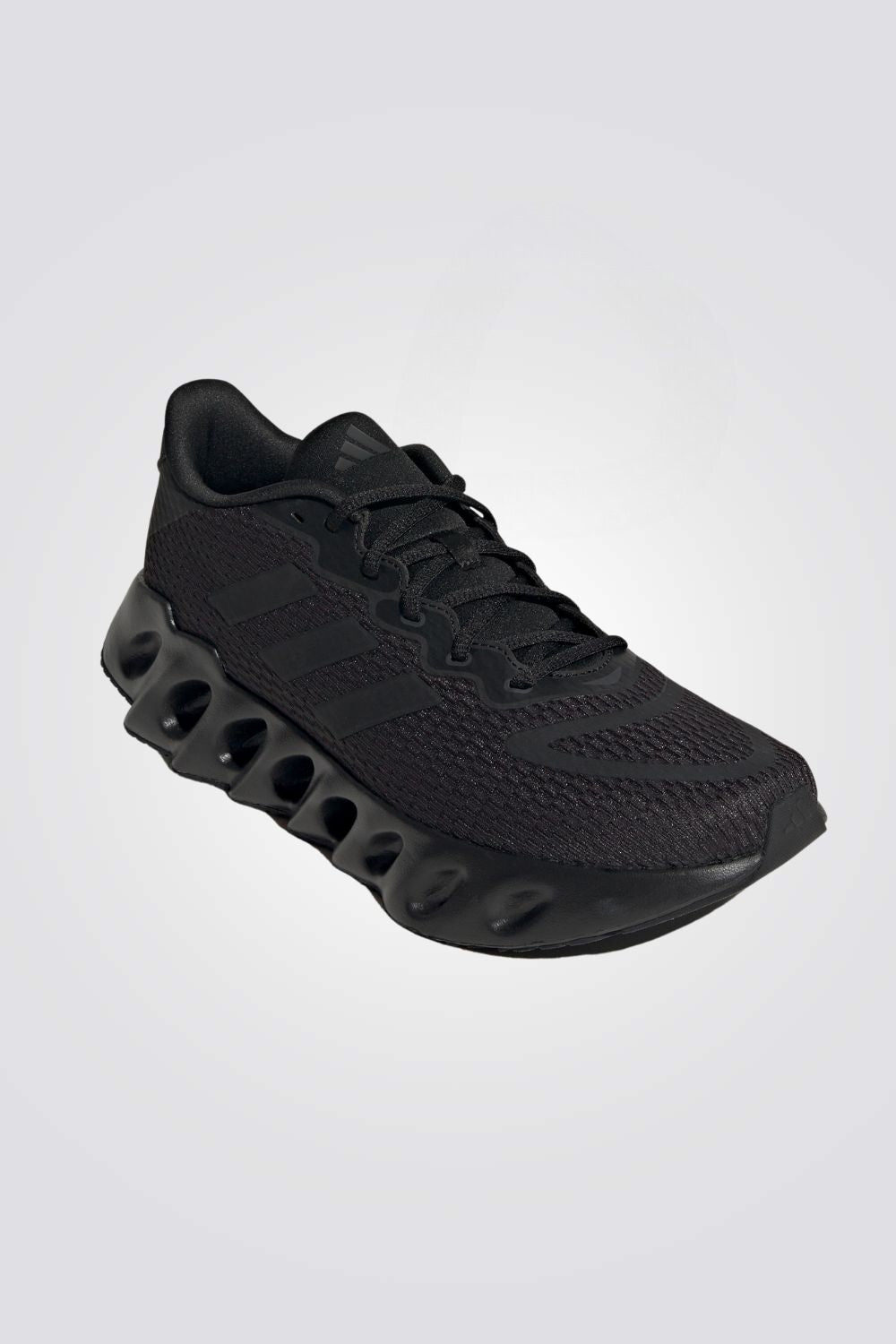 נעלי ספורט לגברים SWITCH RUN בצבע שחור