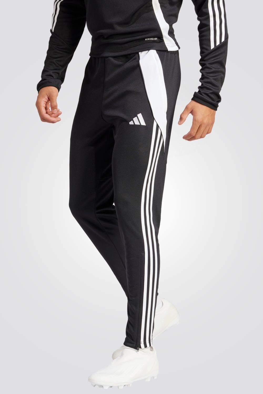 מכנסיים ארוכים לגברים TIRO 24 SLIM בצבע שחור ולבן