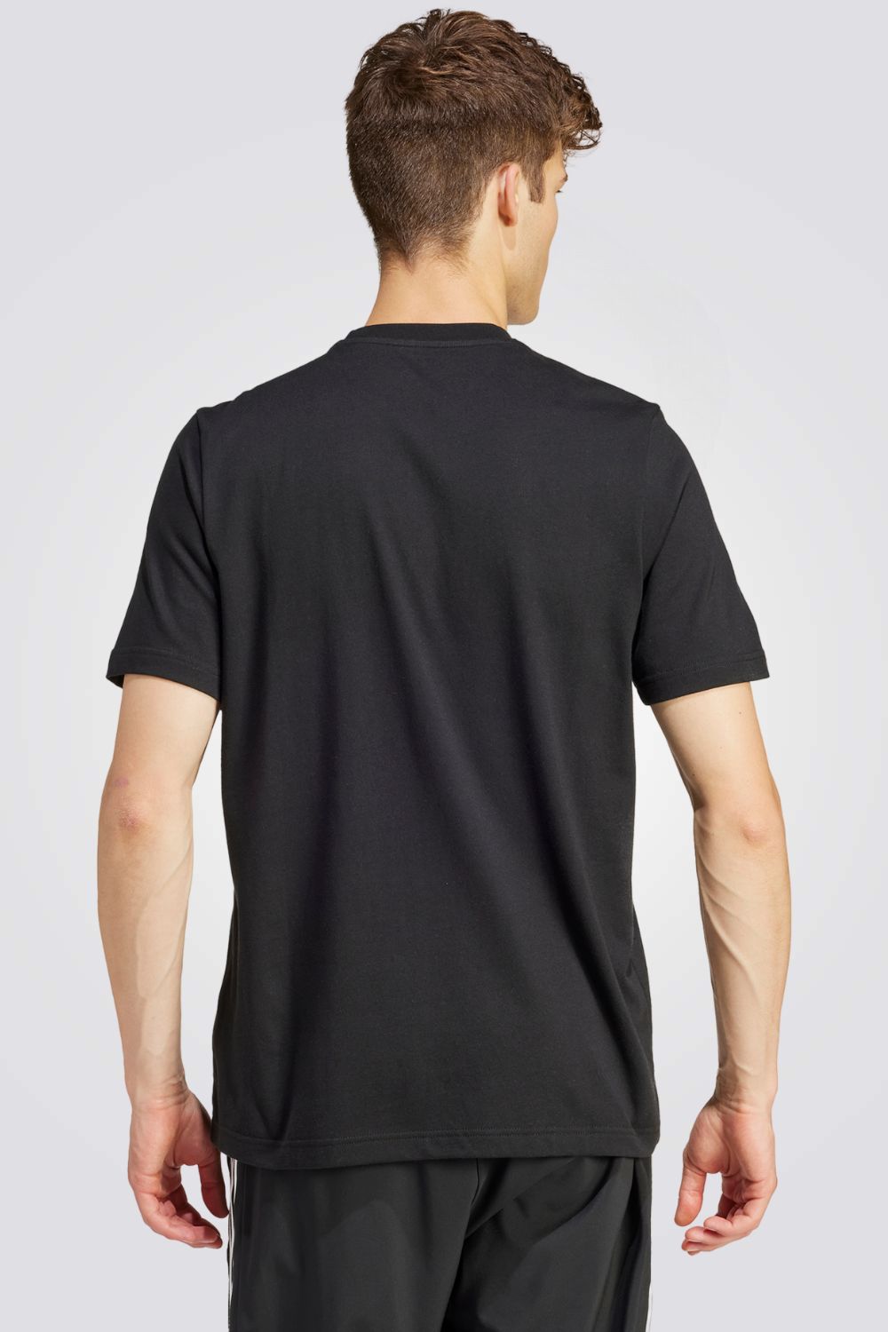 טישירט לגברים LANDSCAPE SPORTSWEAR GRAPHIC בצבע שחור