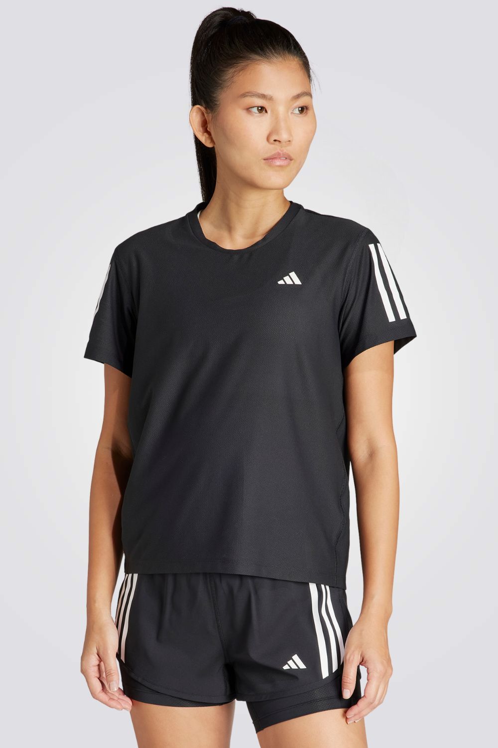 טישירט לנשים OWN THE RUN בצבע שחור