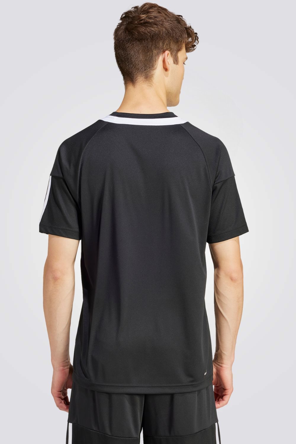 טישירט לגברים SERENO AEROREADY 3-STRIPES בצבע שחור