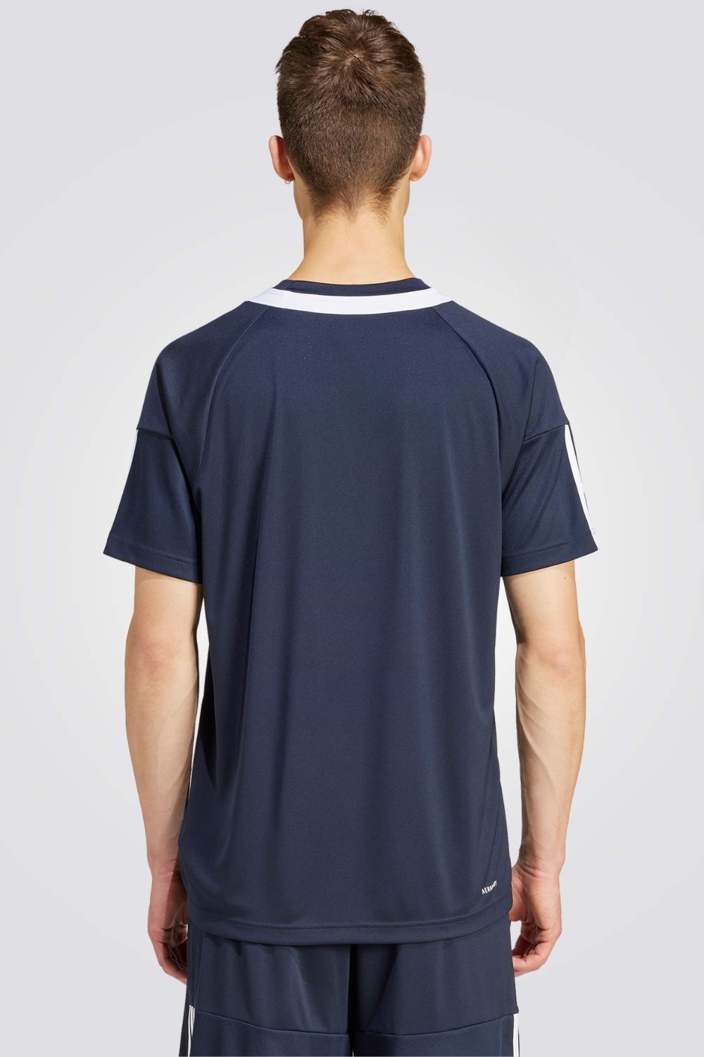 טישירט לגברים SERENO AEROREADY 3-STRIPES בצבע נייבי