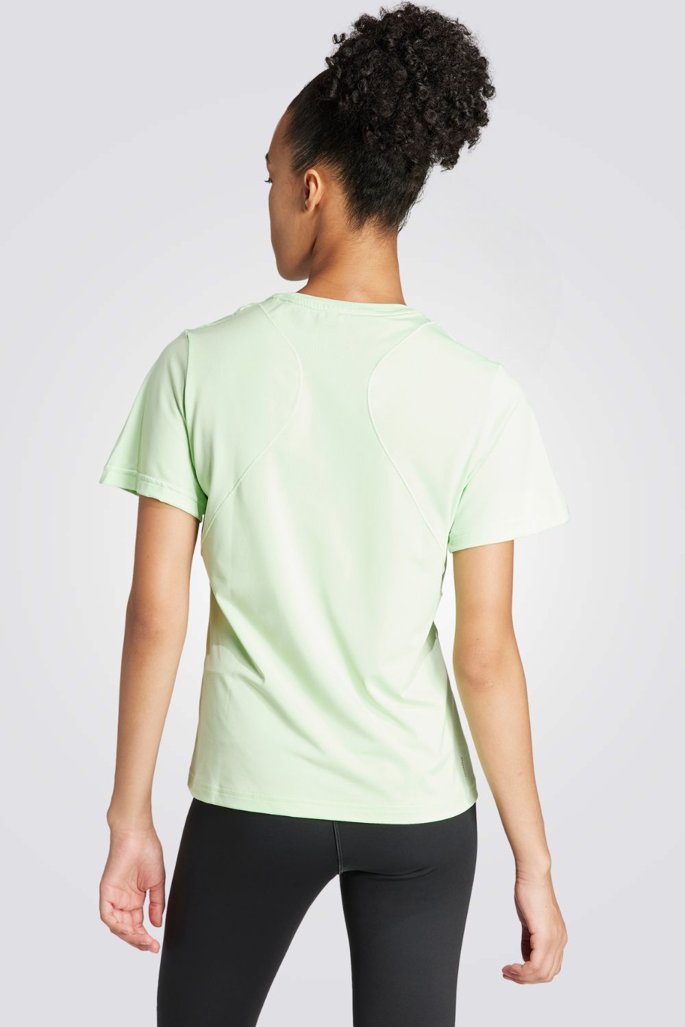 טישירט לנשים DESIGNED FOR TRAINING בצבע ירוק זוהר