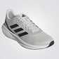 נעלי ספורט לגברים RUNFALCON 3.0 בצבע אפור לבן ושחור - 2