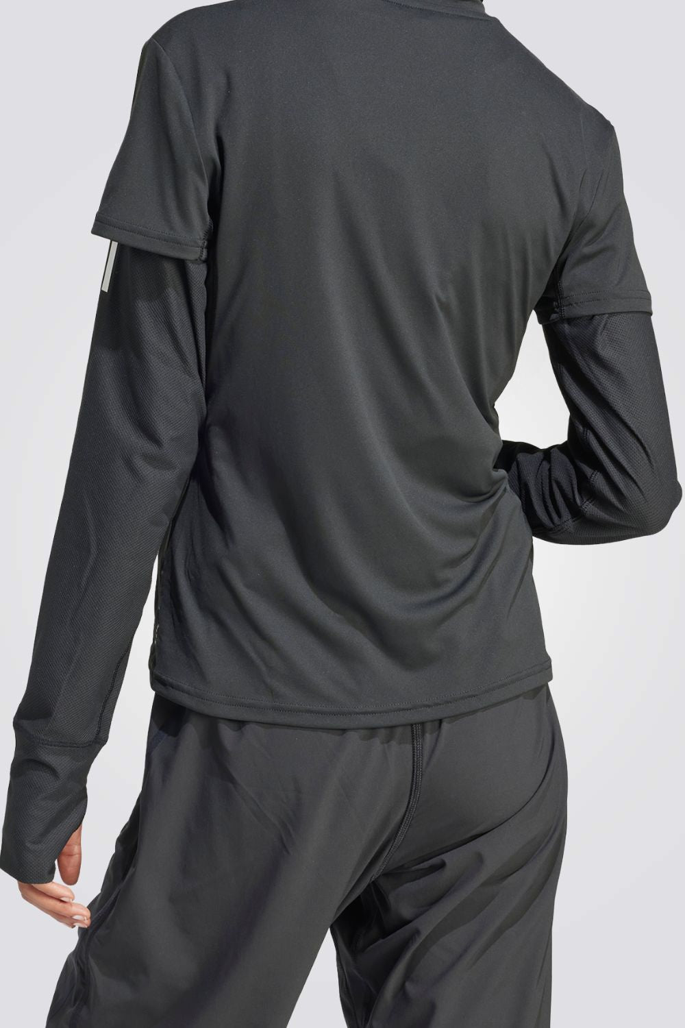 טישירט לנשים ADIZERO ESSENTIALS בצבע שחור