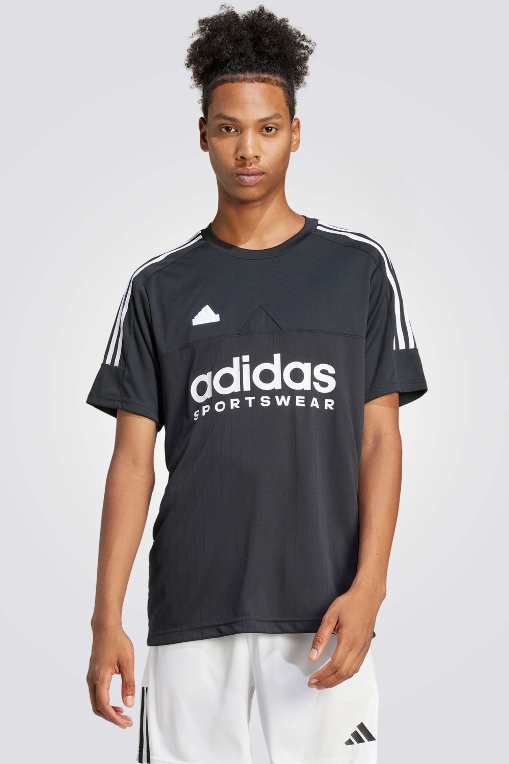 טישירט לגברים TIRO בצבע שחור ולבן