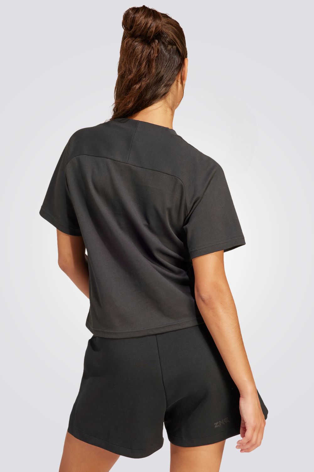 טישירט לנשים Z.N.E. בצבע שחור