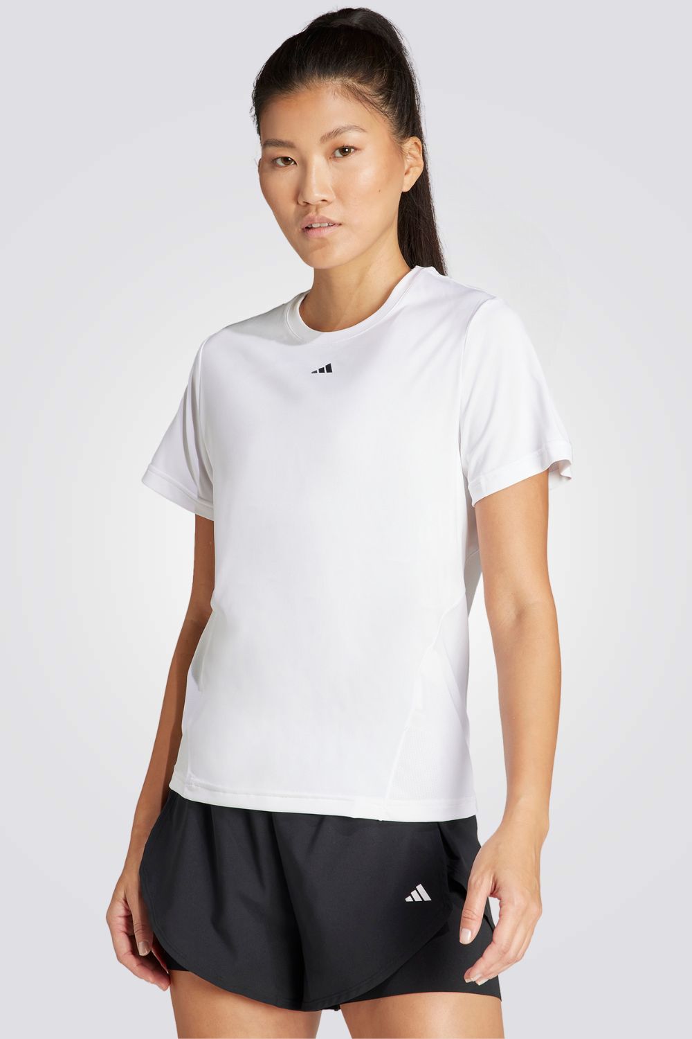 טישירט לנשים DESIGNED FOR TRAINING בצבע לבן