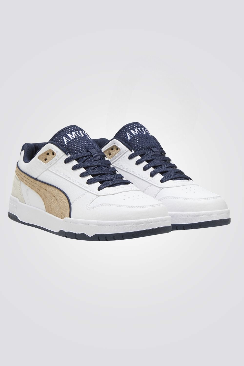 סניקרס Game Low Retro Club בצבע לבן נייבי וזהב