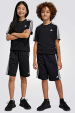 מכנסיים מבית המותג ADIDAS בעלות מותן אלסטית להתאמה מושלמת. הרכב בד :סינגל ג'רסי 100% כותנה  **המידות מייצגות את הגילאים 