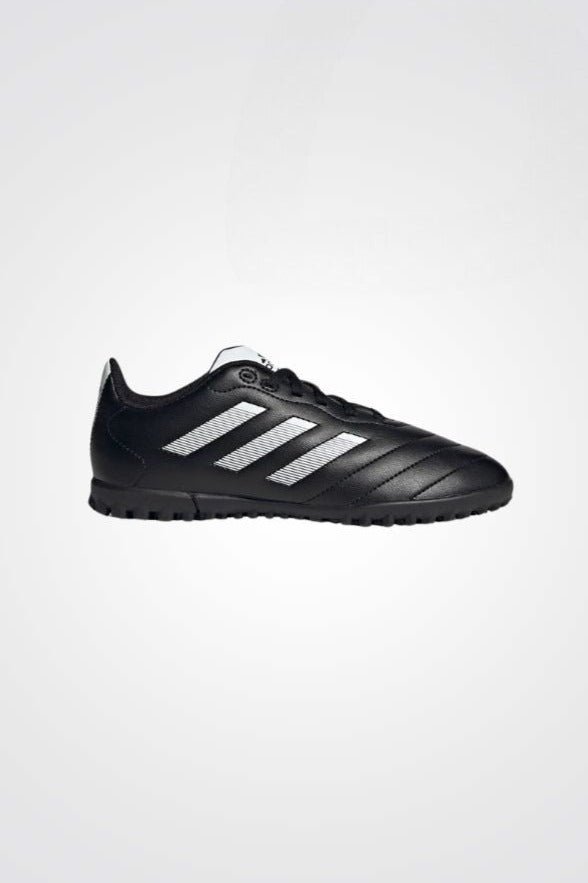 נעליים מבית המותג ADIDAS בעלות מדרס פנימי רך ששומר על הרגל והופך כל צעד לנוח במיוחד, סולייה חיצונית שמספקת עמידות ושומרת על כל צעד במהלך המשחק
