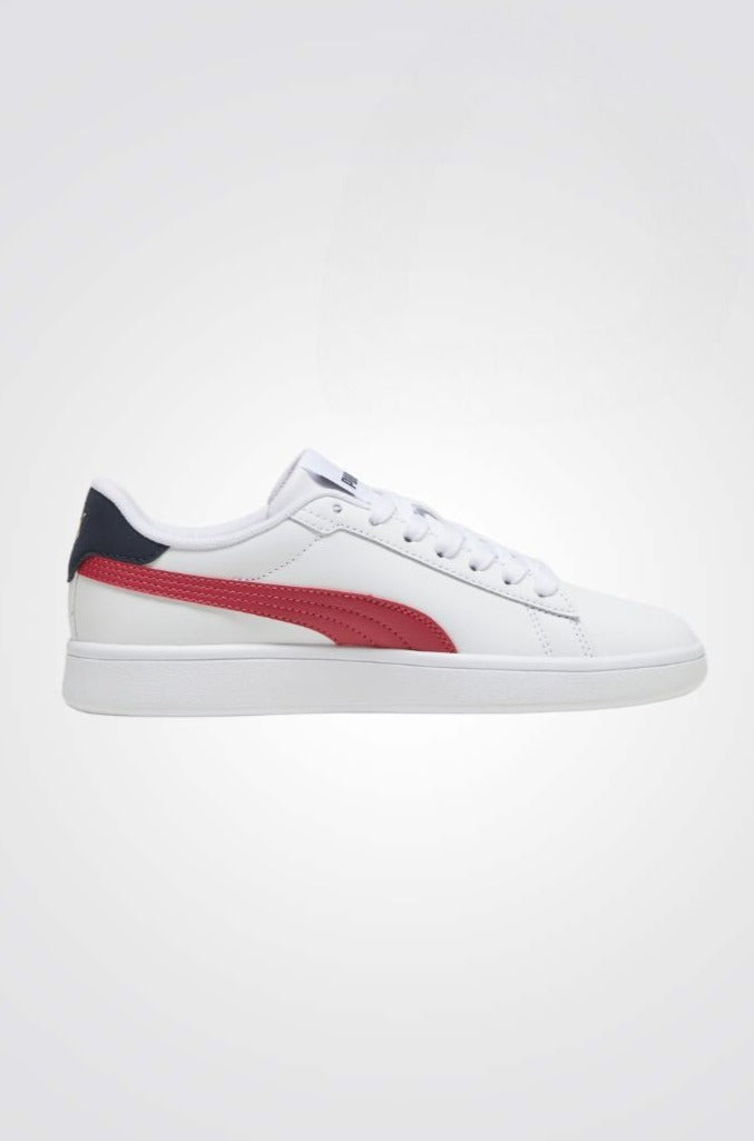 נעליים מבית המותג PUMA בעלות מדרס פנימי, שעוטף את הרגל והופך כל צעד לנוח ורך במיוחד, סולייה חיצונית שמספקת אחיזה מלאה בקרקע.