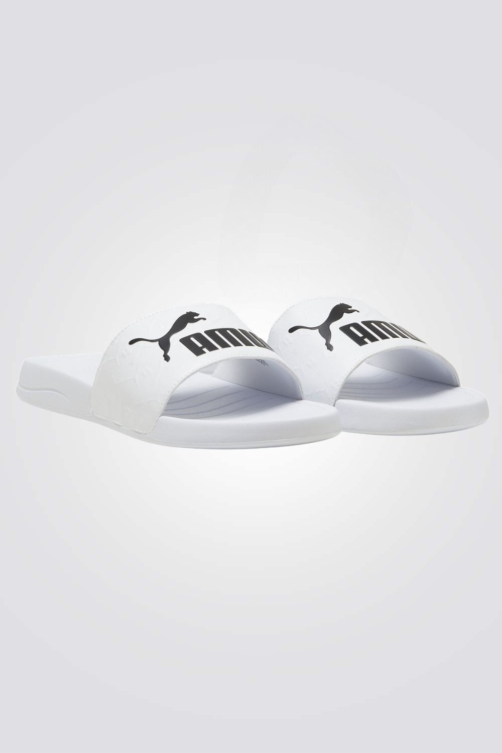 כפכפים מבית המותג PUMA בעלות מדרס פנימי, לתמיכה מלאה ברגל. סולייה חיצונית מגומי, שמספקת אחיזה מלאה בקרקע.