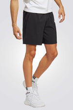 מכנסיים מבית המותג ADIDAS,עשויות מחומר מנדף זיעה ששומר על הגוף שלך מאורר לאורך היום. מותן אלסטית להתאמה מושלמת. כיסים צדדים לשמירה על החפצים שלך בדרך הטובה ביותר. הרכב בד : אריגה פשוטה של ​​100% פוליאסטר ממוחזר