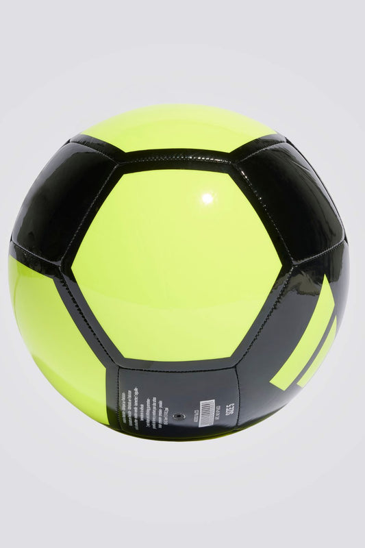 כדור מבית המותג ADIDAS,, עשויה מחומר עמיד שמאפשר ביצועים גבוהים במהלך המשחק . הרכב בד : מעטפת: 100% TPU