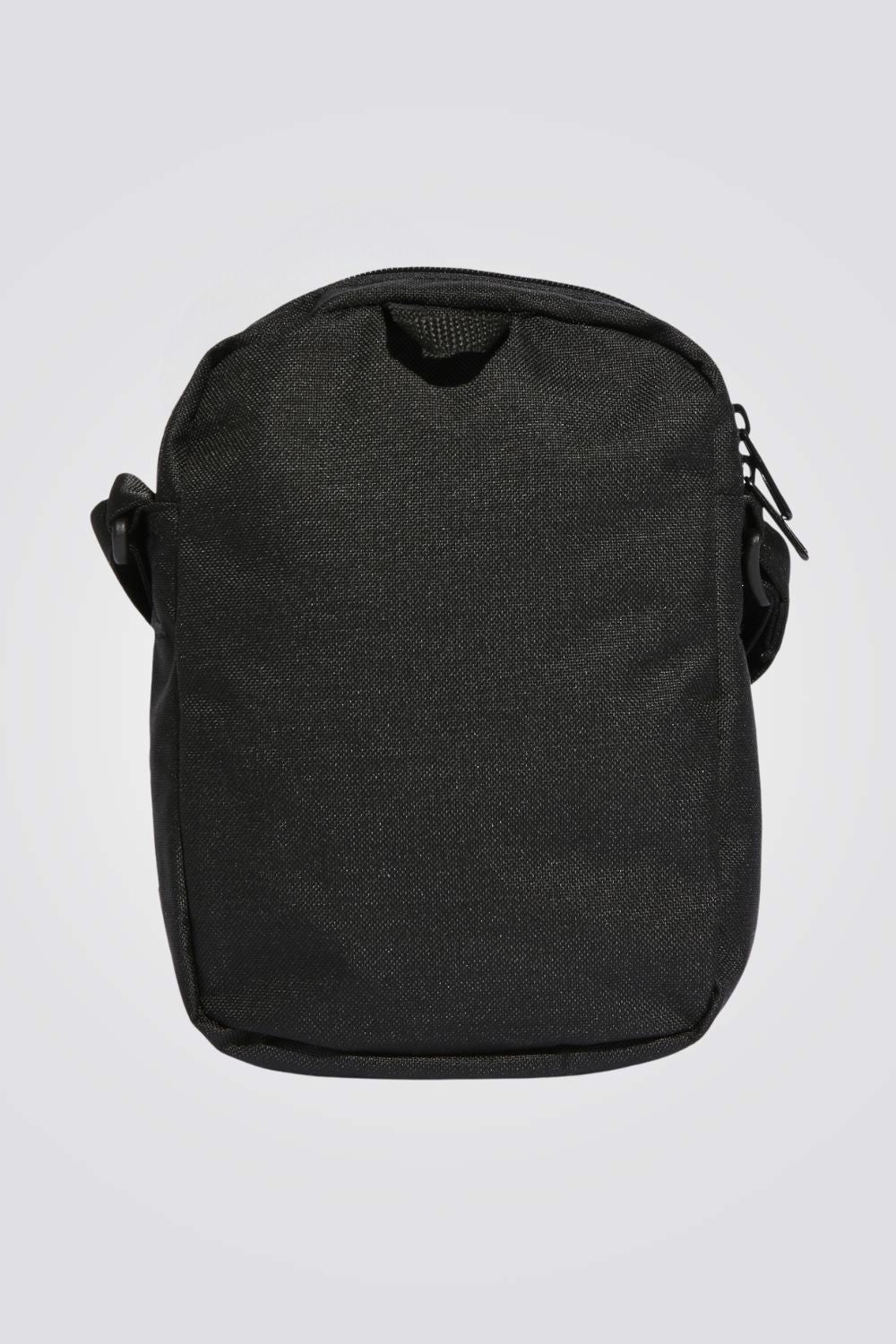 תיק גב מבית המותג ADIDAS, בעל רצועות כתף מתכוננות שמסיעות לאחיזה נוחה. תא ראשי בסגירת רוכסן לשמירה על החפצים שלך בצורה הבטוחה ביותר. כיס רוכסן קדמי לשמירה על המכשיר הנייד שלך.