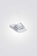 כפכפים מבית המותג ADIDAS בעלות סולייה אמצעית בחיזוק ספוג ששומרת על הרגל והופכת כל צעד לרך במיוחד, סולייה חיצונית סינטטית שמספקת אחיזה חזקה בקרקע