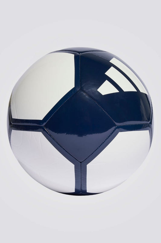 כדור מבית המותג ADIDAS, עשוי מחומר עמיד שמאפשר ביצועים גבוהים במהלך המשחק .