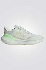 נעליים מבית המותג ADIDAS, בעלות מדרס פנימי רך שעוטף את הרגל בנוחות . סולייה חיצונית עמידה שמספקת אחיזה מלאה בקרקע. 