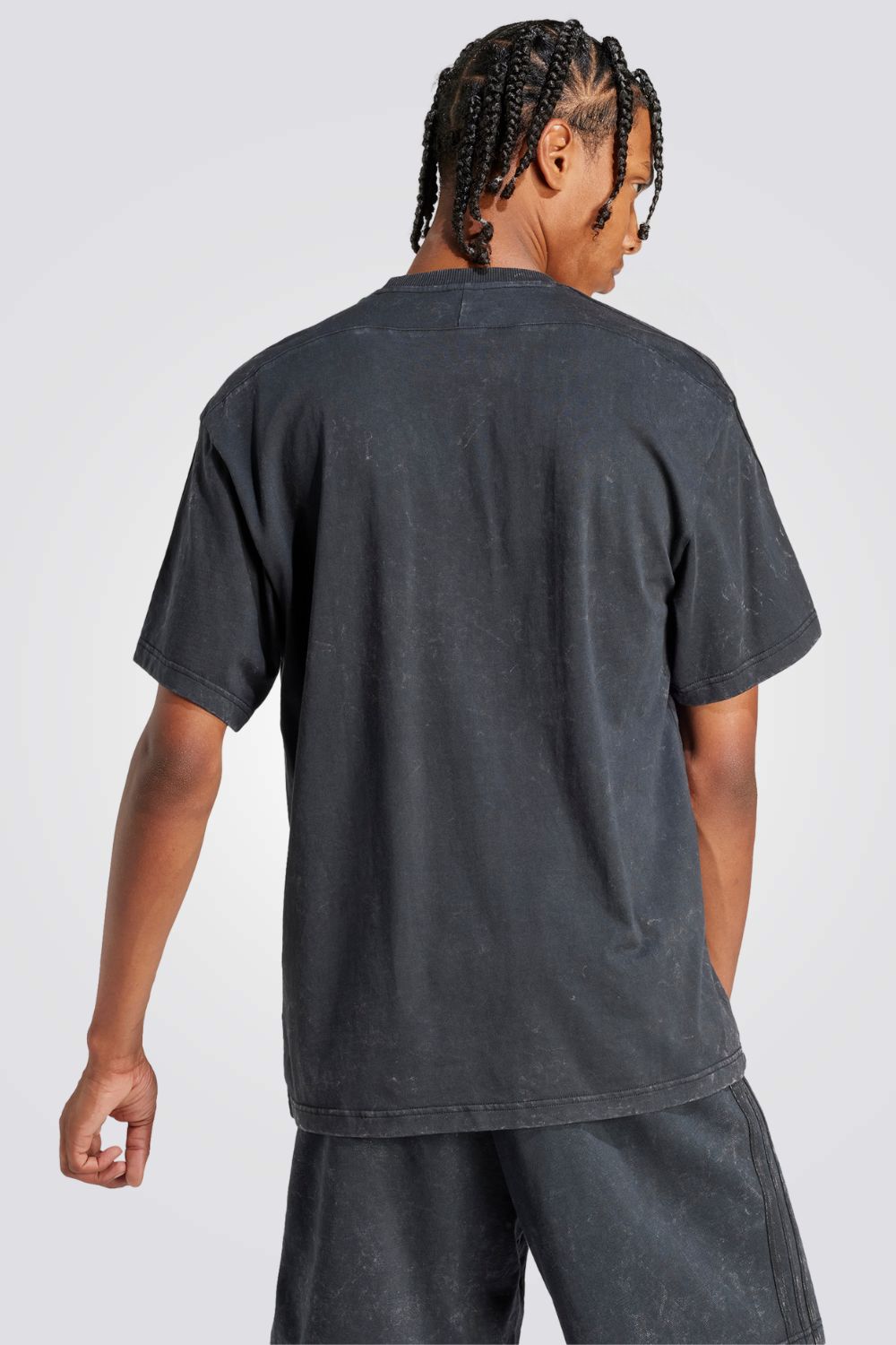 טישירט לגברים ALL SZN 3-STRIPES בצבע שחור