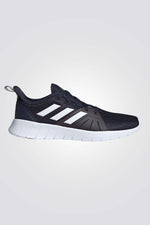 נעליים מבית המותג ADIDAS, בעלות מדרס פנימי רך במיוחד שעוטף את הרגל בנוחות בלתי מתפשרת. סולייה חיצונית עמידה שמספקת אחיזה מלאה בקרקע.