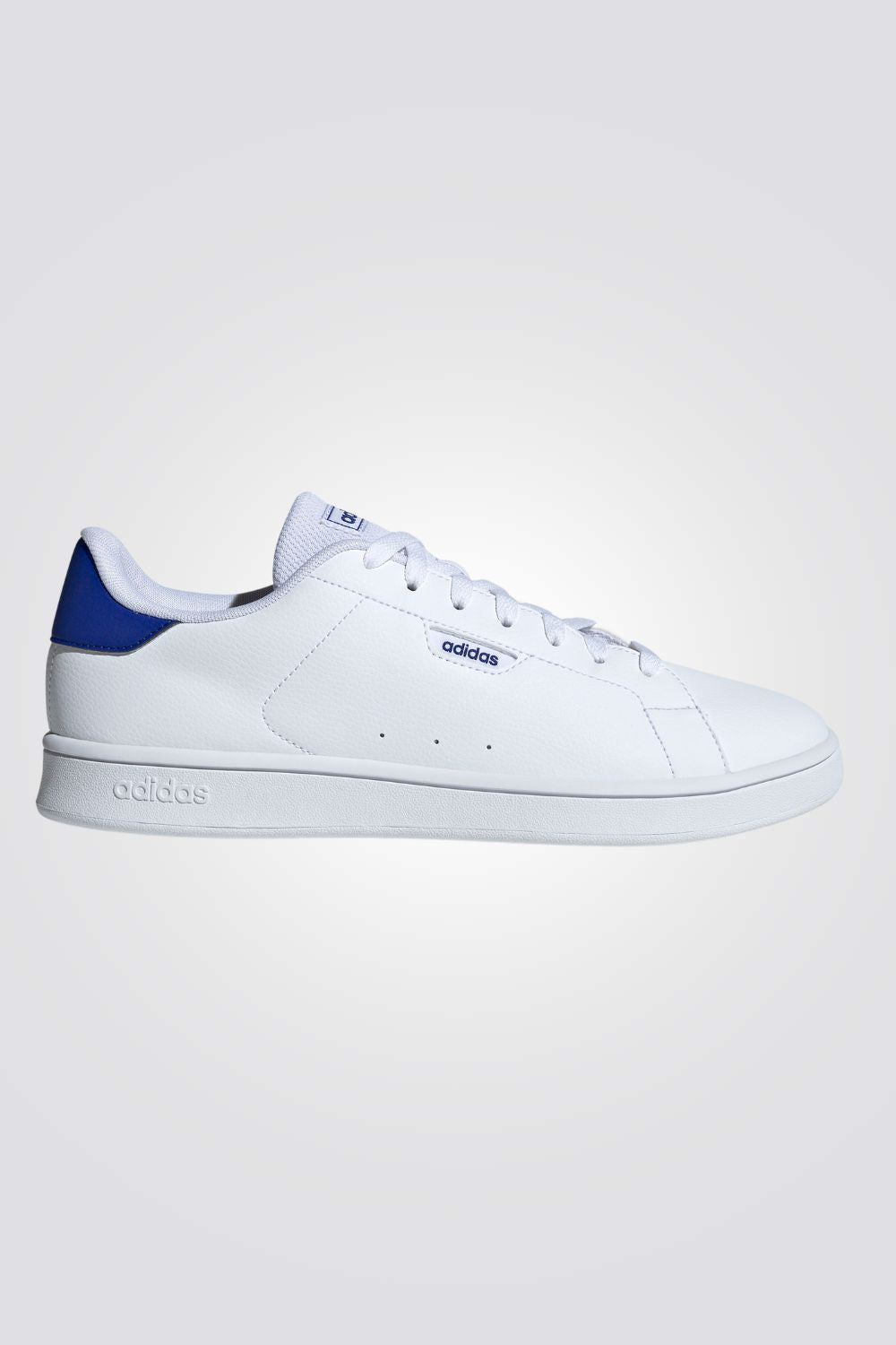 נעליים מבית המותג ADIDAS, בעלות מדרס פנימי רך במיוחד שעוטף את הרגל בנוחות בלתי מתפשרת. סולייה חיצונית עמידה שמספקת אחיזה מלאה בקרקע.