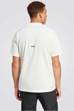 חולצה מבית המותג ADIDAS , עשויה מבד נוח ומשלבת בין אופנתיות לנוחות בלתי מתפשרת