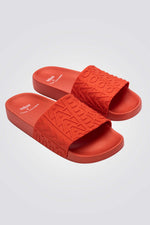 כפכפים מבית המותג MELLISA בעלות מדרס פנימי רך במיוחד שעוטף את הרגל בנוחות בלתי מתפשרת. סולייה חיצונית עמידה שמספקת אחיזה מלאה בקרקע