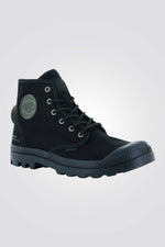 מגפיים מבית המותג PALADIUM בעלות מדרס מיוחד , שהופך את ההליכה לנוחה במיוחד לאורך כל היום, קלות משקל ונוחות במיוחד. היחידות שיכולות להתמודד עם אתגרי היומיום