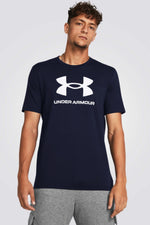 חולצה מבית המותג UNDER ARMOUR , עשויה מבד נוח ומשלבת בין אופנתיות לנוחות בלתי מתפשרת