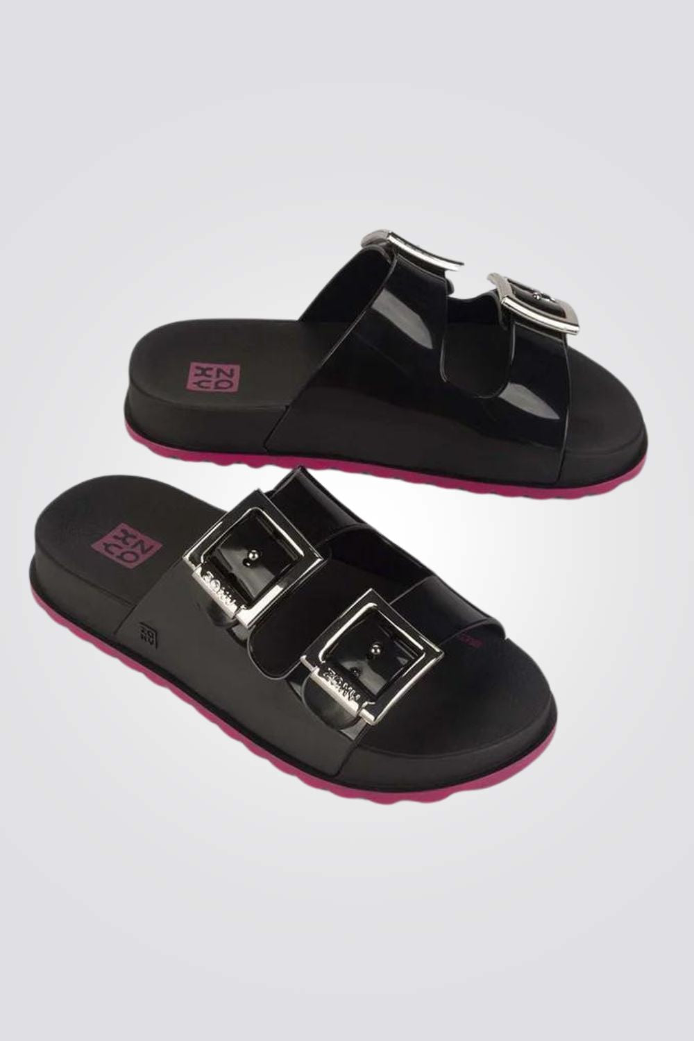 כפכפים מבית המותג ZAXY, בעלות סולייה איכותית שמספקת אחיזה מלאה לקרקע