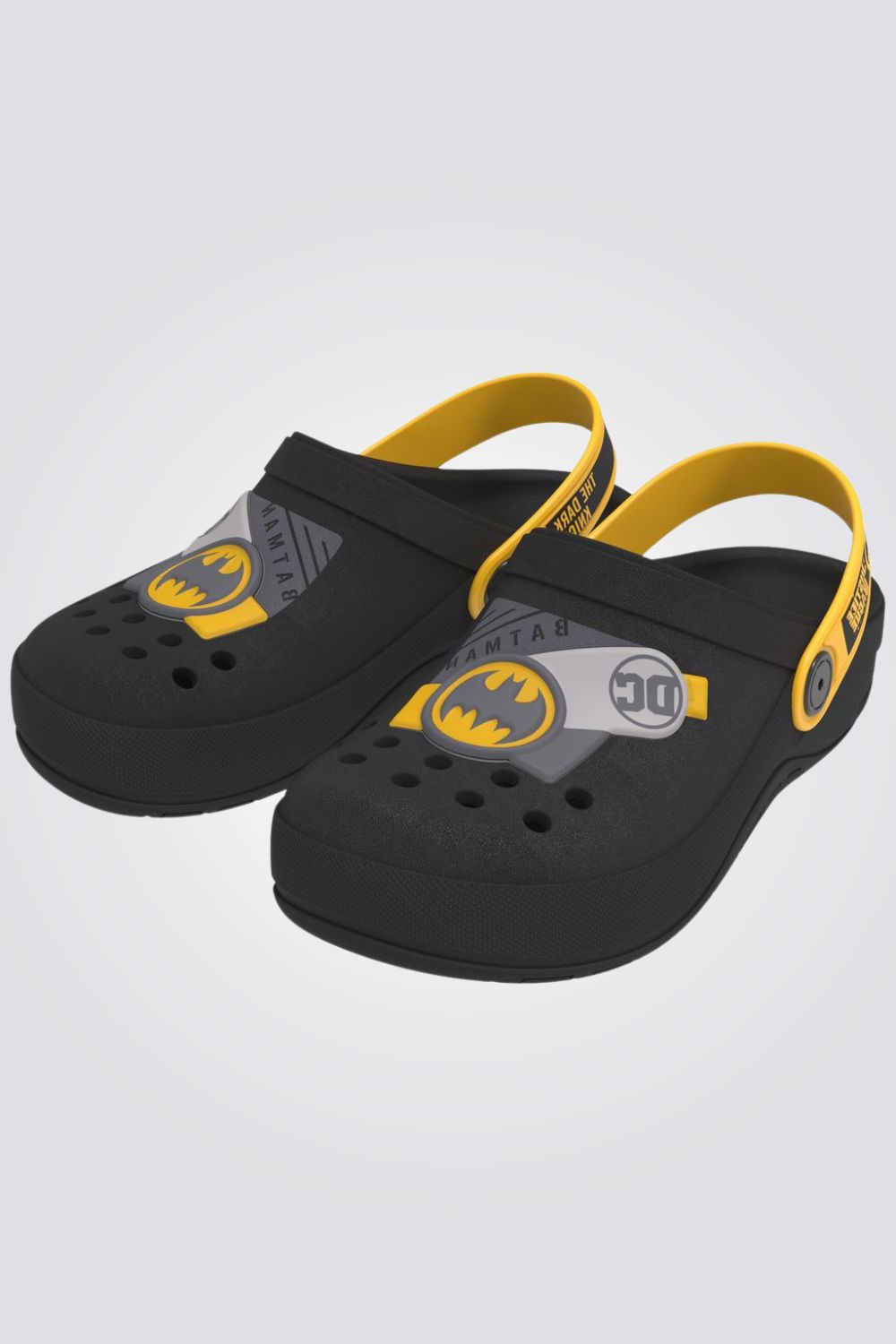 סנדלים מבית המותג ZAXY, בעלות סולייה איכותית שמספקת אחיזה מלאה לקרקע